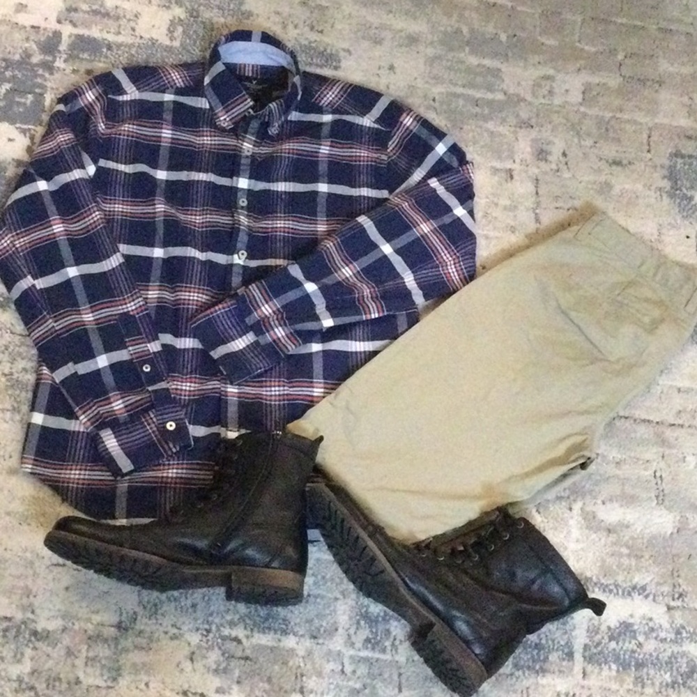 AE classic button up Med